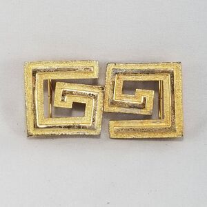 1977 Mimi di N Greek Key Vintage Belt Buckle, Gold Tone Two Piece Interlock